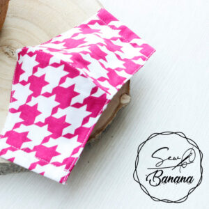 pink checkered mask
