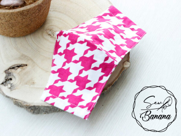 pink checkered mask