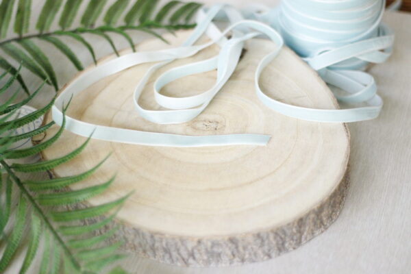 Icy Morn, 1 cm velvet ribbon