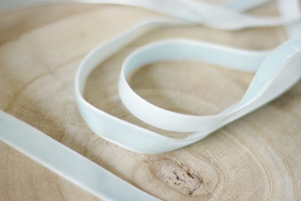 Icy Morn, 1 cm velvet ribbon