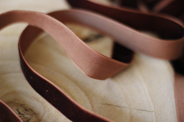 velvet ribbon rum raisin 1,7 cm