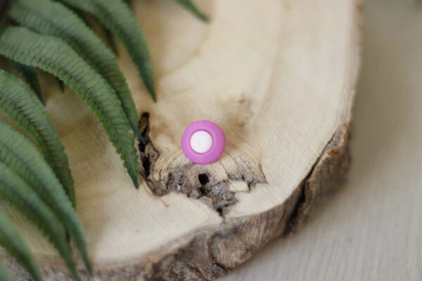 round flat button