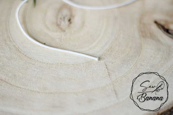 1,5 mm round elastic white