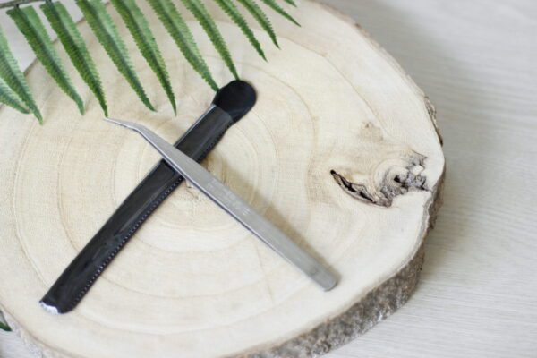 tweezers