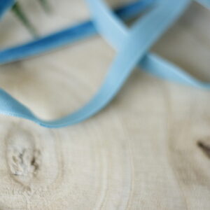 Biscay Bay 1cm velvelt ribbon